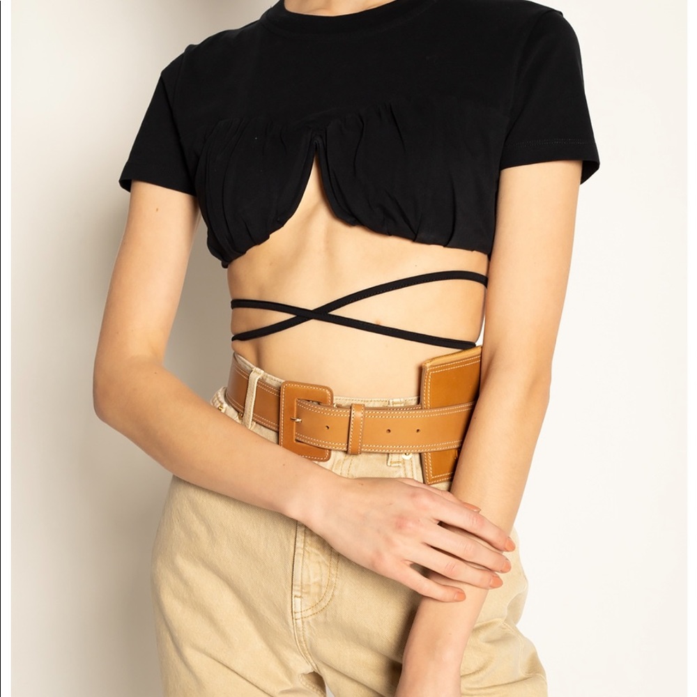 JACQUEMUS | Le T-Shirt Baci Crop Top
